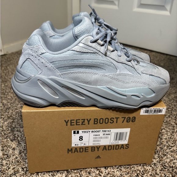 Adidas Yeezy boost 700 V2 ‘Hospital Blue’ Sz 8 men’s like New in box. - Picture 6 of 10